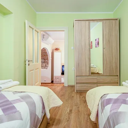 Beautiful In Apartman *